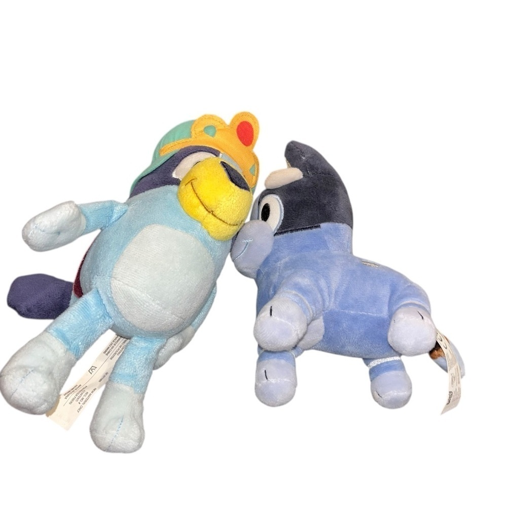 Bluey plush toy lot blue dog queen princess king crown - Picture 6 of 6